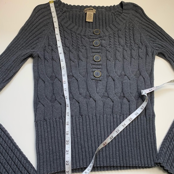 Ruffhewn grey cable knit sweater - Picture 4 of 5